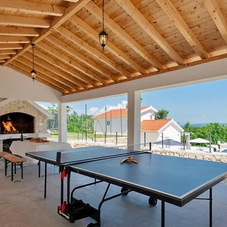 Villa- Rest For The Soul! * Zmijavci